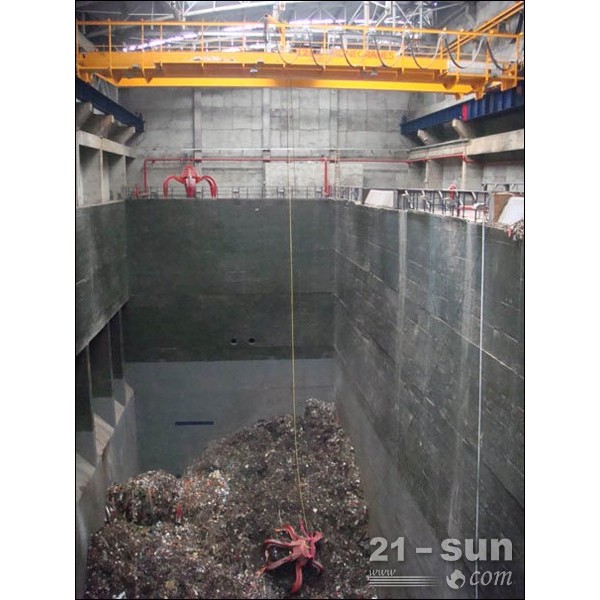 全自動垃圾抓斗起重機進駐北京某項目 KONE automatic garbage grab crane entered