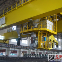 橋式起重機碳素焙燒多功能起重機