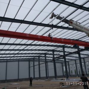 我公司橋式起重機安裝現(xiàn)場