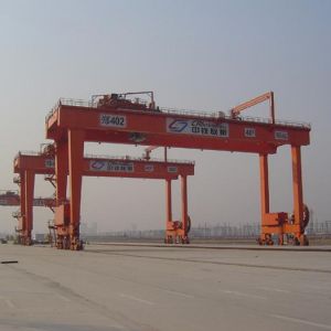 軌道式集裝箱門式起重機