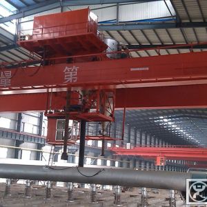 YBTQ型多功能起重機,多功能焙燒起重機,電解鋁專用起重機。