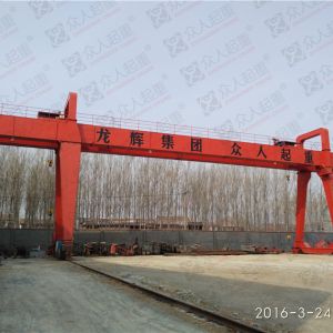 龍輝起重自用:雙主梁門式起重機